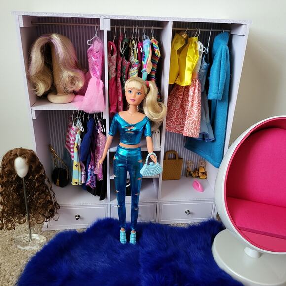 Steffi Doll in Blue Pants Suit and Handbag - Picture 3 of 7